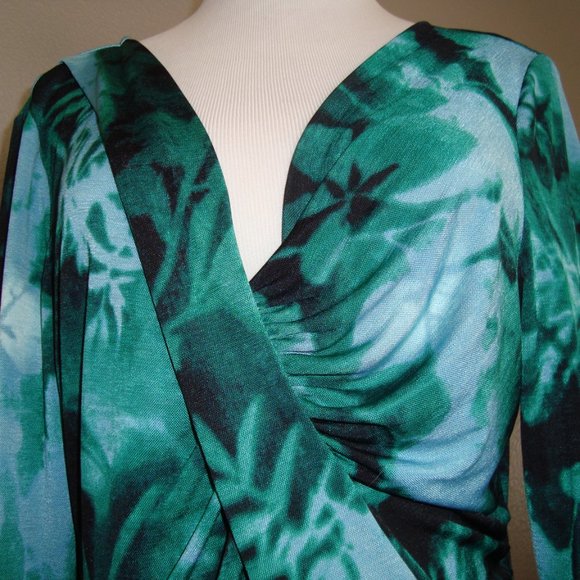 New Adrianna Papell V- Neck Long Sleeve Stretch Green Blue Top sz L - Picture 3 of 6